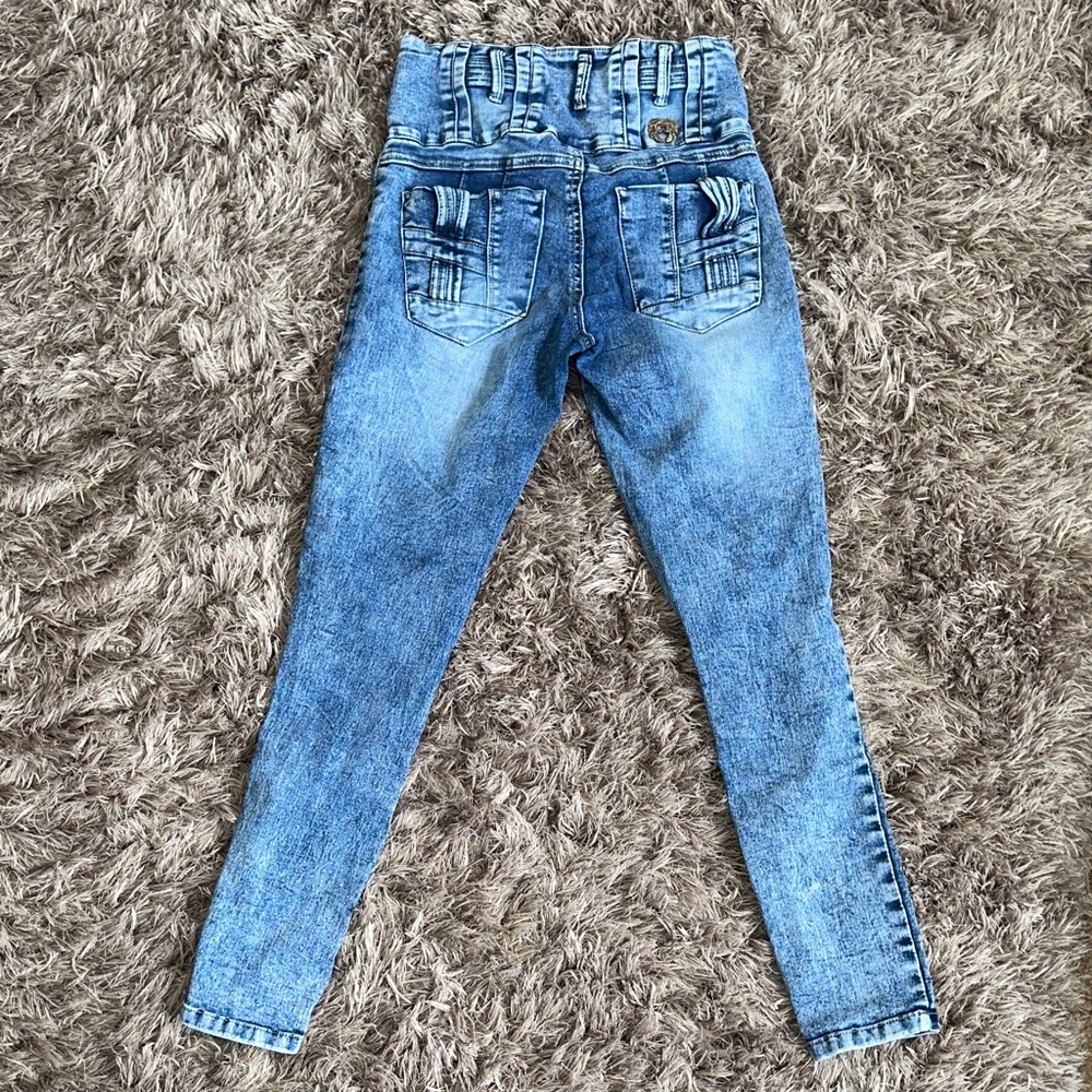 Size 7 Cutie Pie Levanta Cola Acid Wash Skinny Jeans